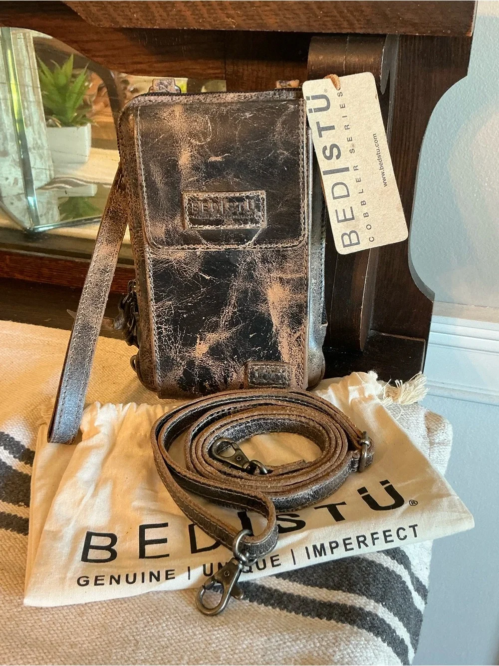 NWT Bed Stu Leather Alelike Crossbody Wristlet Phone Wallet Black Lux MSRP $185